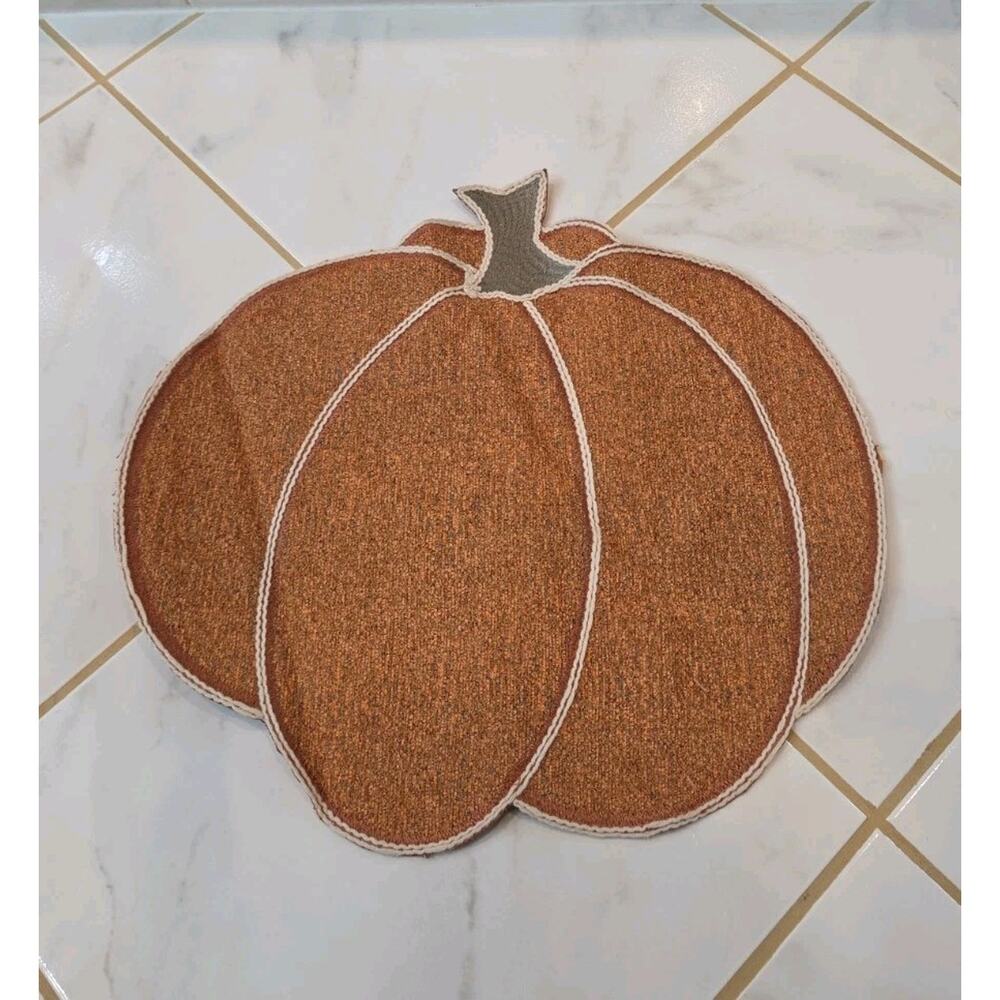 Evermaple Bouclé Pumpkin Shaped Placemats 16x16 Fall Thanksgiving Set(3) - Picture 2 of 4
